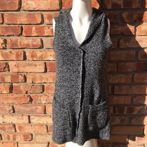 Cable knit gray Sleeveless hoodie